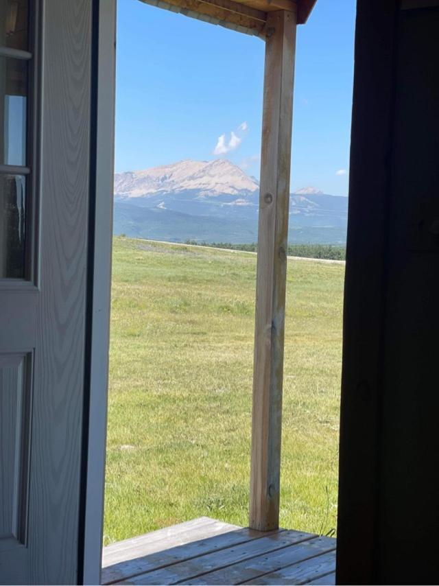 Montana Old West Cabins Guest House Babb Exterior photo