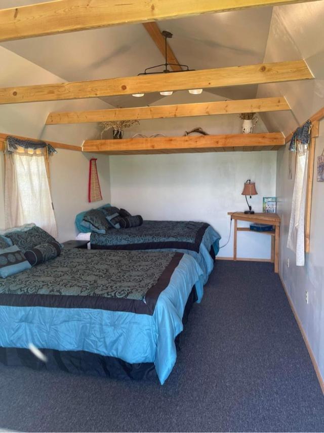Montana Old West Cabins Guest House Babb Exterior photo